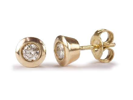 18K White Or Yellow Gold Bezel Set Diamond Stud Earrings - 0.30 Or 0.50 Carats - Pobjoy Diamonds