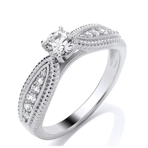 Vintage Style & Diamond Shoulders Engagement Ring