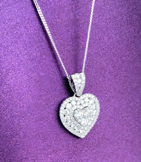 18K White Gold 1.35 Carat Diamond Heart Pendant Necklace 